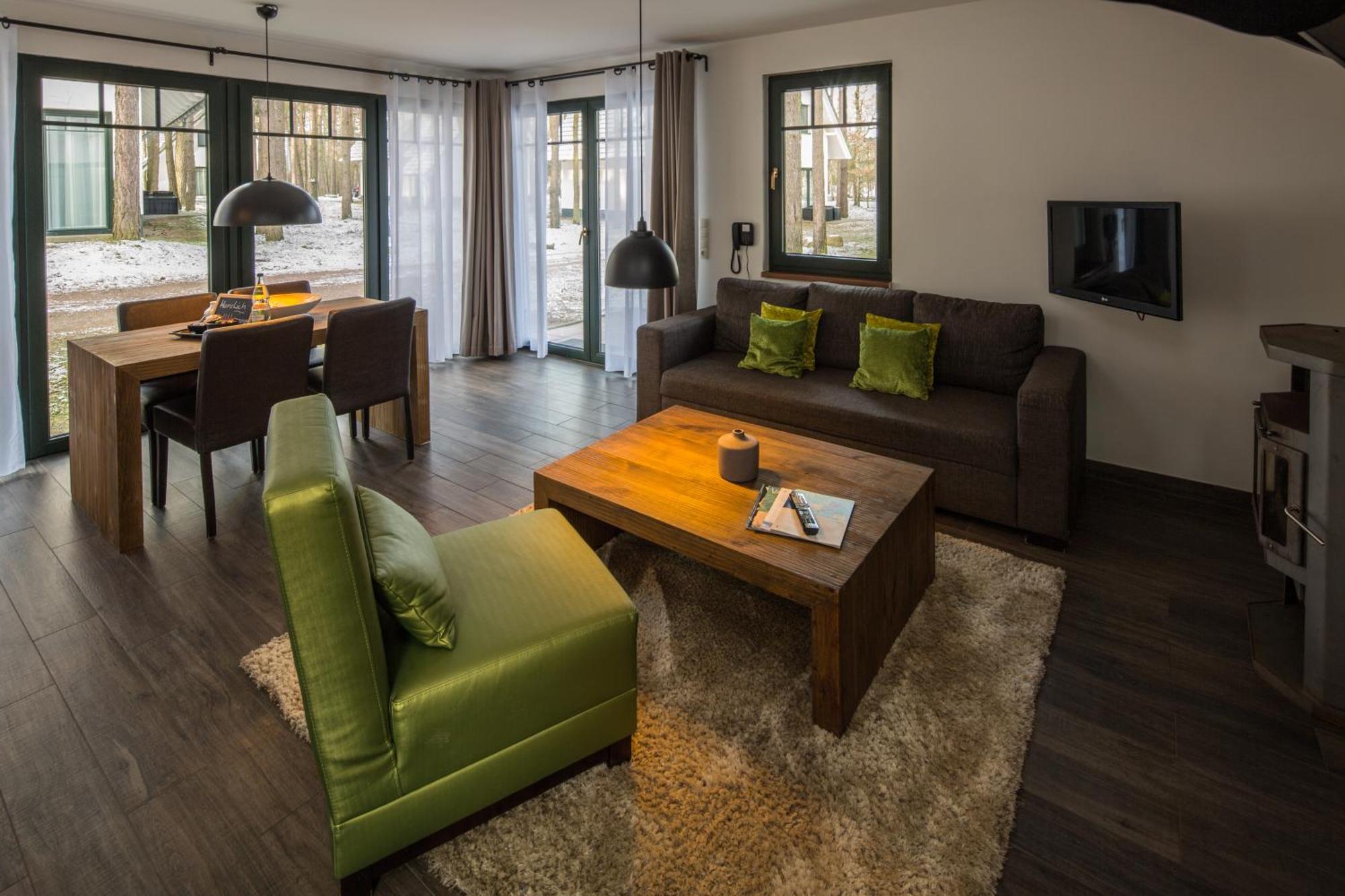 Nossentiner Huette Van Der Valk Naturresort Drewitz מראה חיצוני תמונה